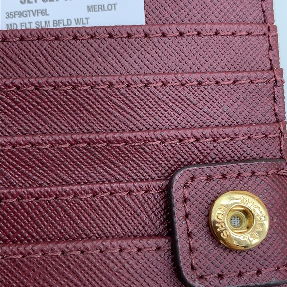 Michael Kors Jet Set Travel Md Flt Slm Bfld Merlot - Picture 15 of 16